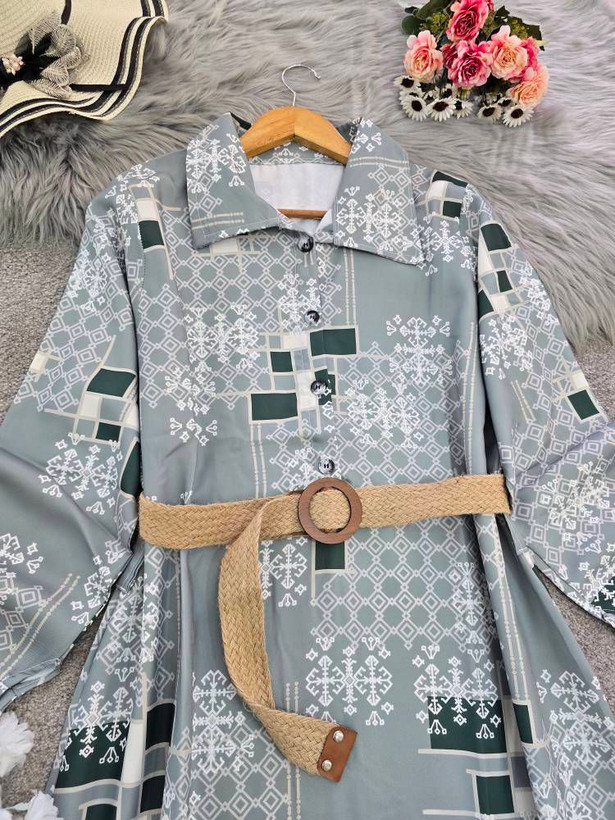 کفتان طرحدار نیوشا جنس صوفیا ژاکارد