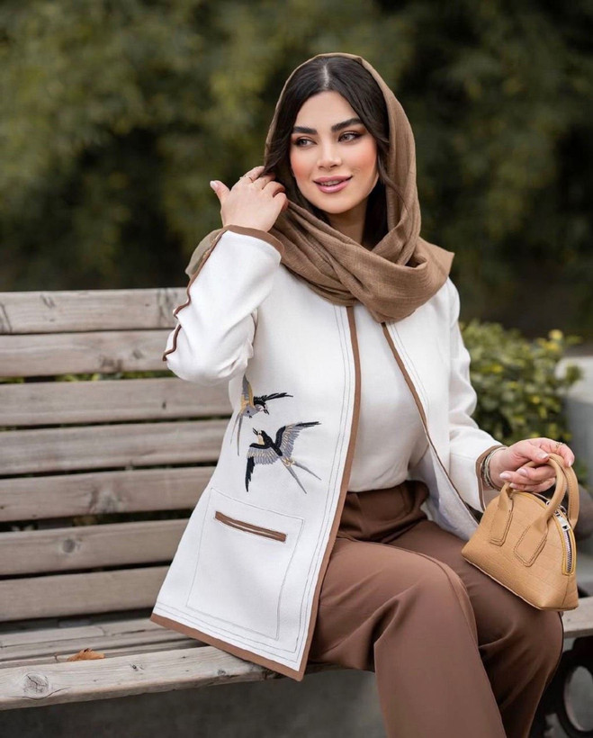 کت شلوار پرستو جنس مازراتی اعلا گلدوزی شده