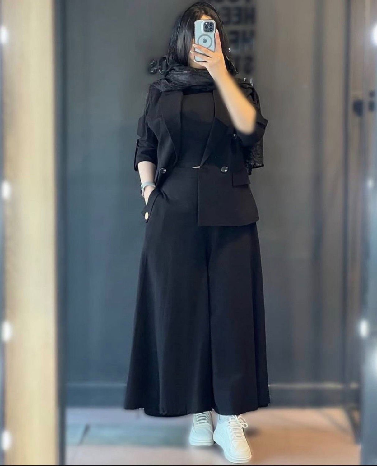 کت شلوار سوگل