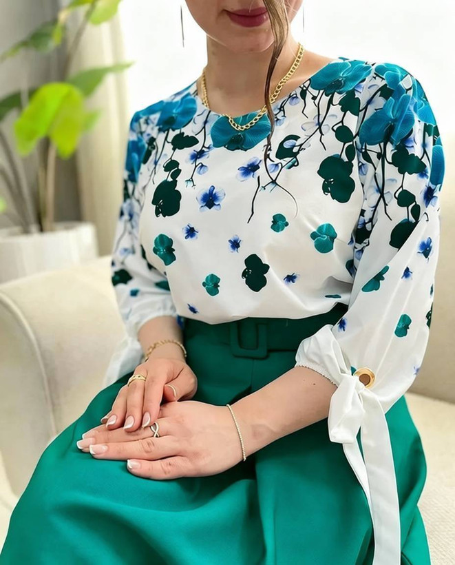 ست بلوز شلوار شکوفه جنس بوگاتی باکیفیت