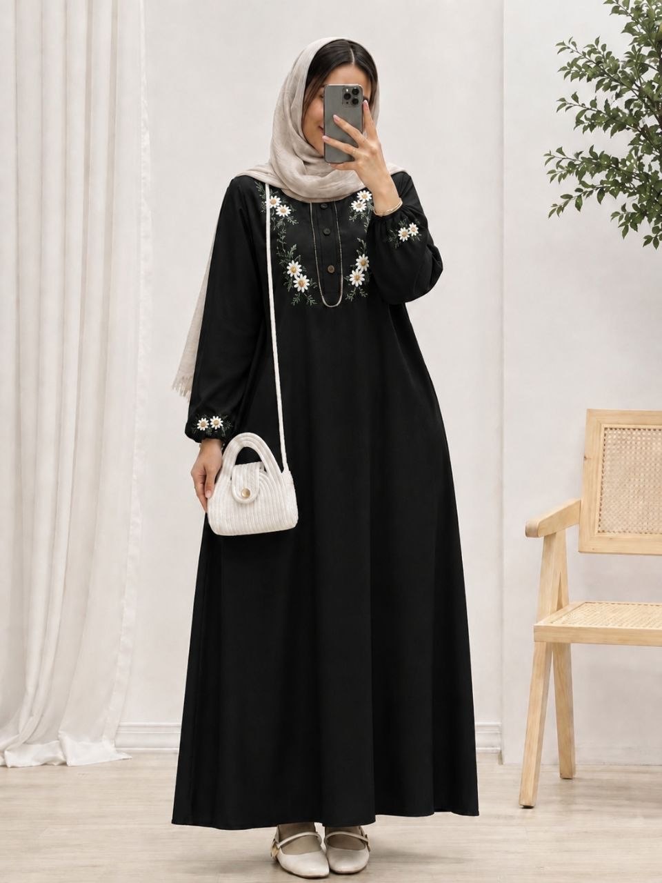 عبا گیسو جنس شانتون اعلا گلدوزی شده