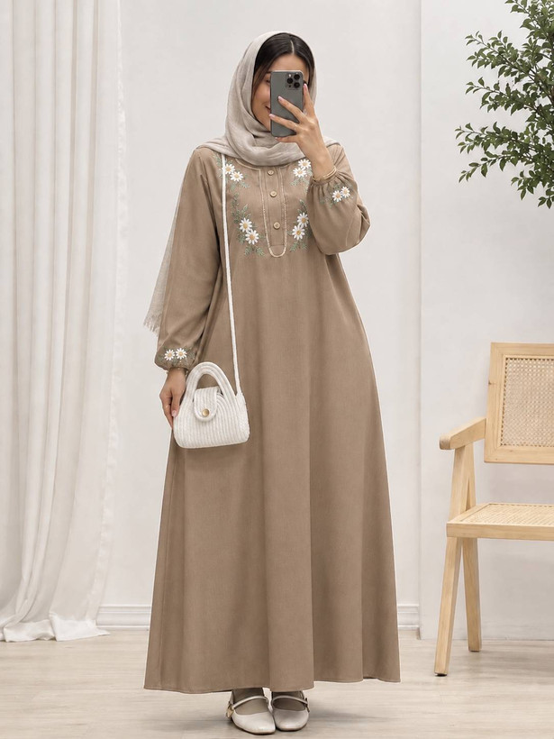عبا گیسو جنس شانتون اعلا گلدوزی شده