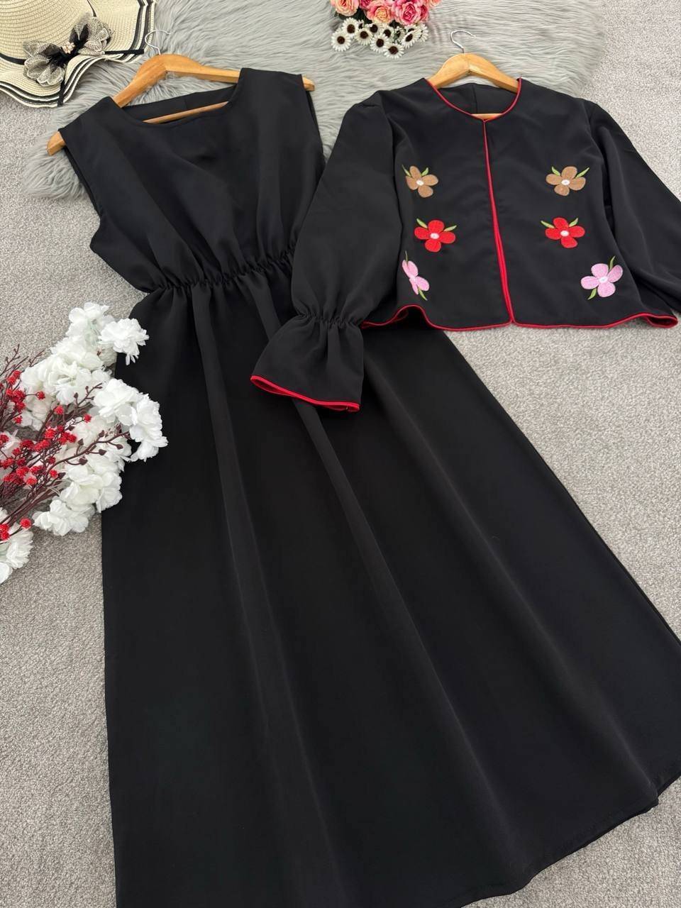 کت و سارافون گلدوزی نیایش