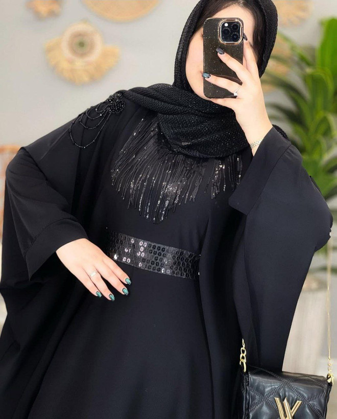 عبایی سردوش دار مه لقا جنس الیزه باکیفیت
