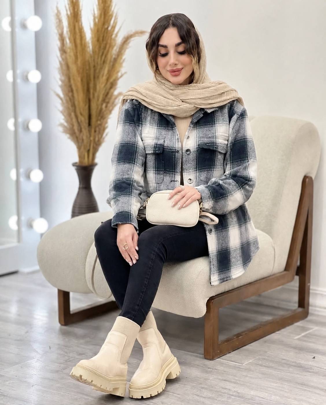 شکت پشمی موهردار