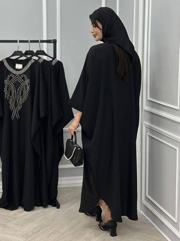 عبا بلند نگین عنکبوتی