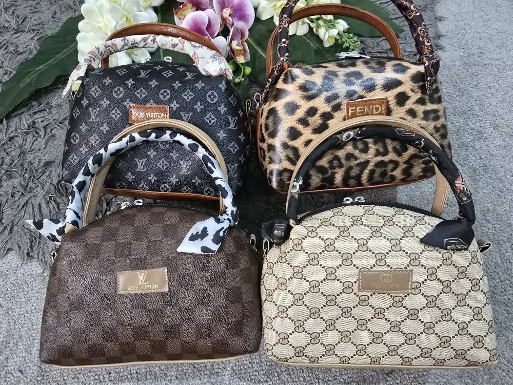کیف مژگان جنس چرم باکیفیت